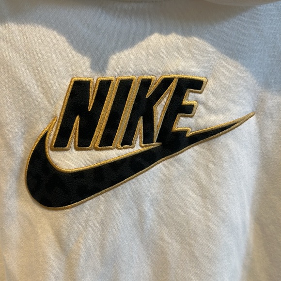 Womens Nike Hooded Fleece sweatshirt Logo black gold outline plus 1X white - Picture 3 of 4